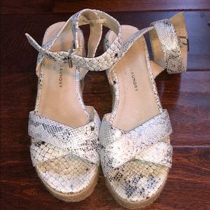 Chinese laundry platform wedges
